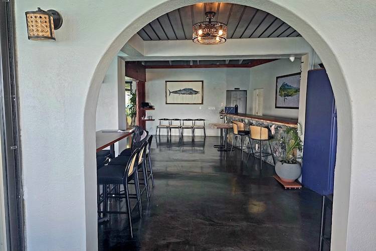 entranceway to lionfish restaurant